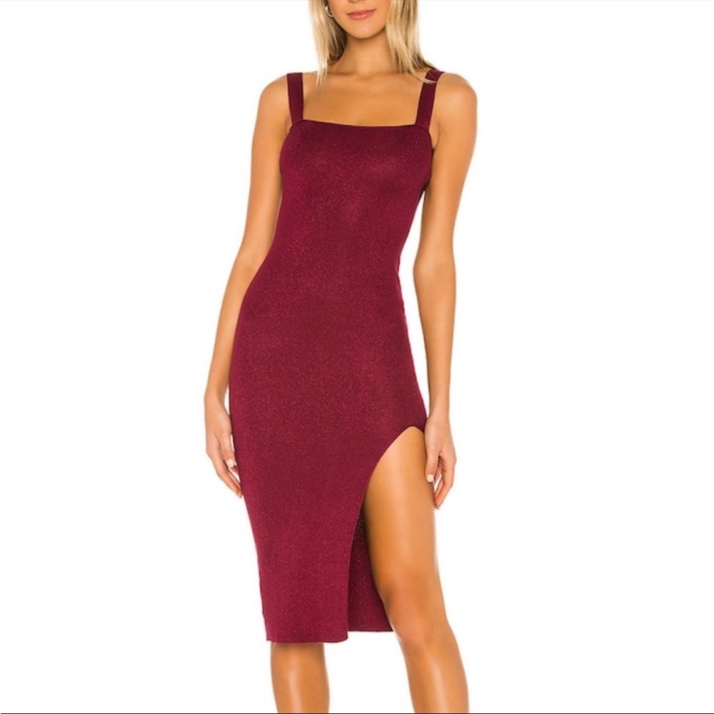 Super down red square neck dress